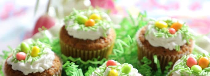 Carrot Cake Cupcakes with Cream Cheese Frosting - Clover