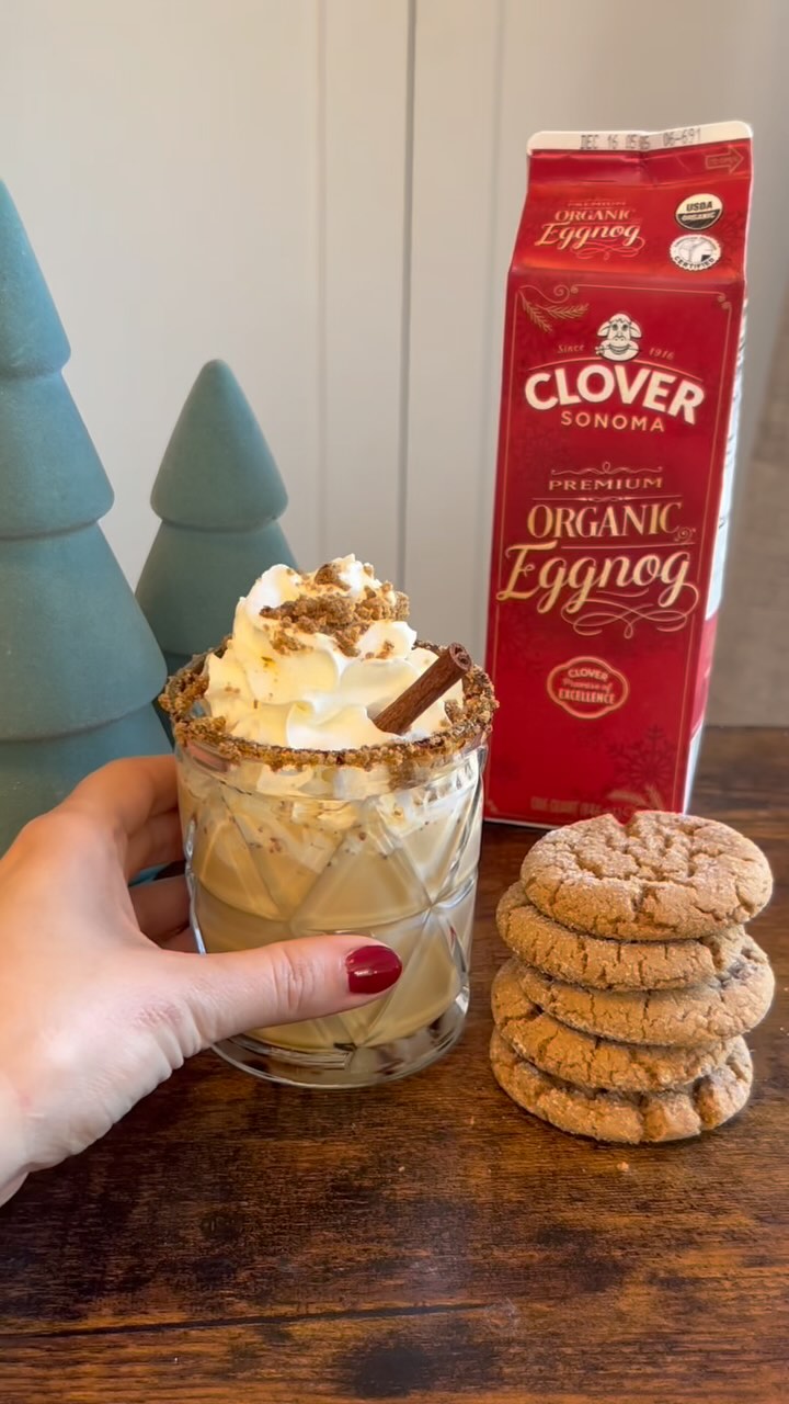 Sip the season 🎄✨ This eggnog mocktail made with our Premium Organic Eggnog, molasses, ground cinnamon, and a dollop of our Brown Sugar & Vanilla Whipped Cream is holiday perfection!

#eggnog #eggnogmocktail #mocktail #cloversonoma #holidaydrink